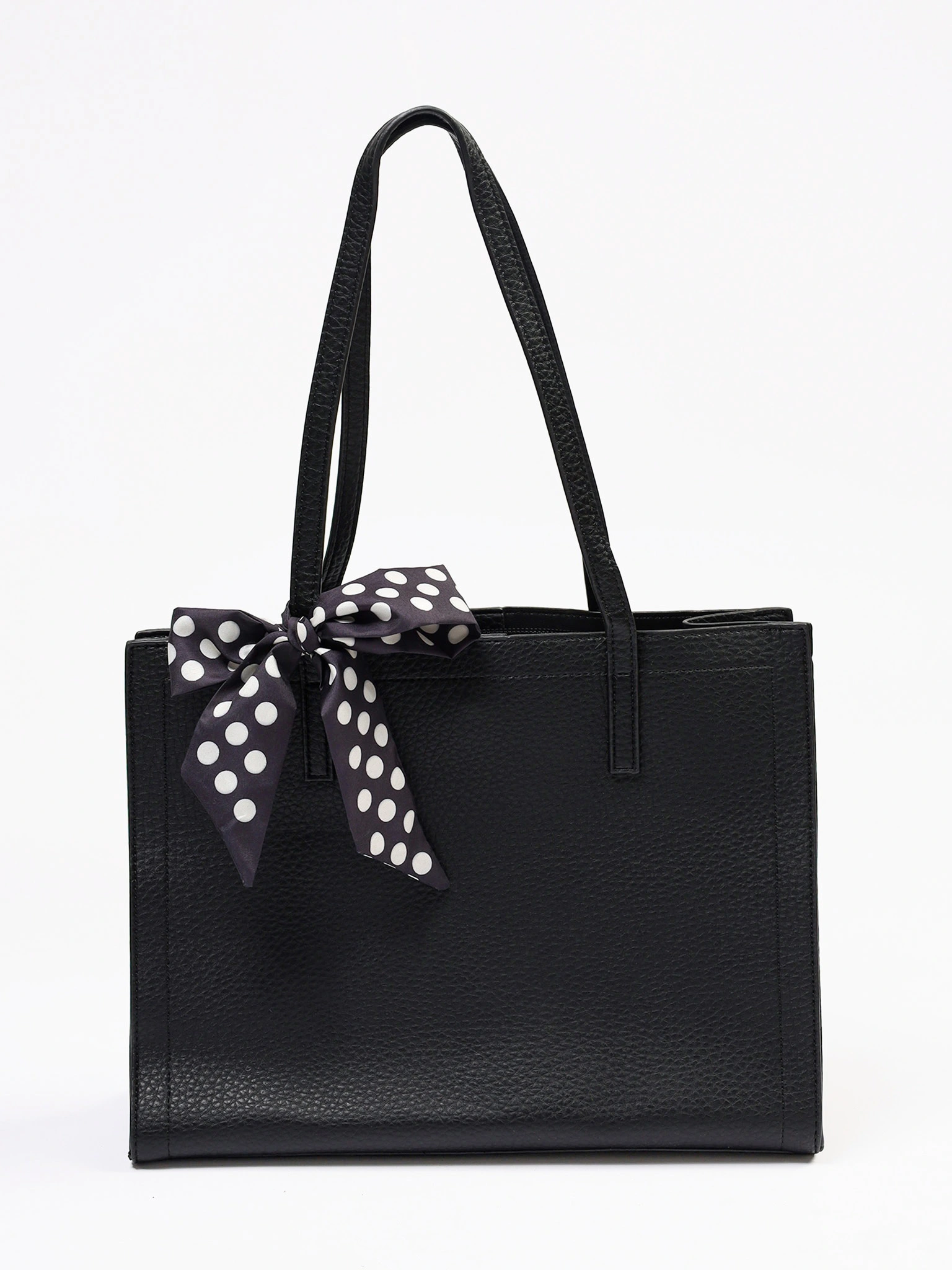 Сумка-тоут с плоскими ручками с декоративным платком в ассортименте